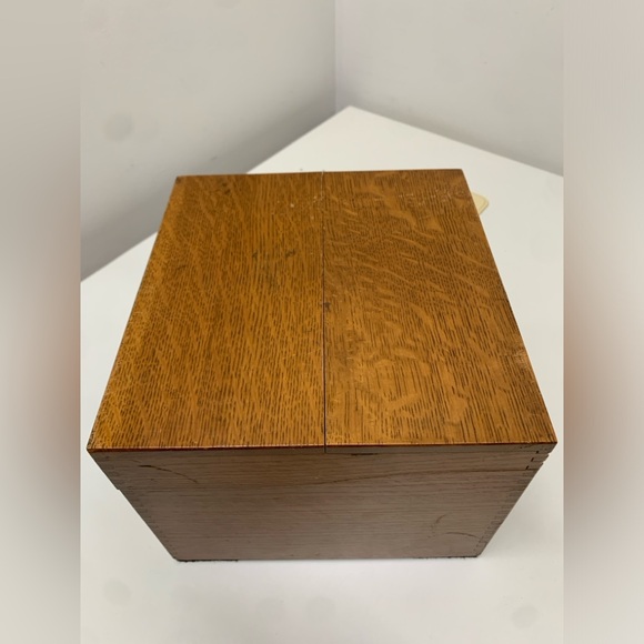 Early 20th Century Antique Weis Hinge Lidded Dovetail Jointed Oak File Box - Picture 9 of 16